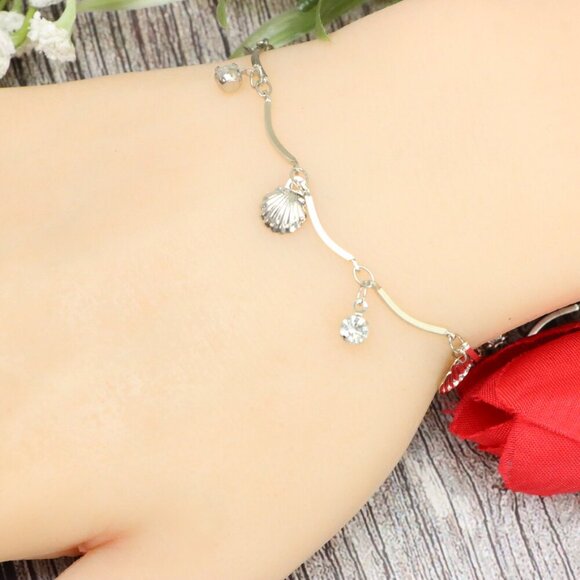 "Trendy Handmade Bracelet – A Stylish Gift for Women & Girls, MAR091908 - Picture 1 of 10